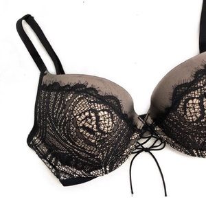 Victoria’s Secret Very Sexy Push-Up Bra 32DD